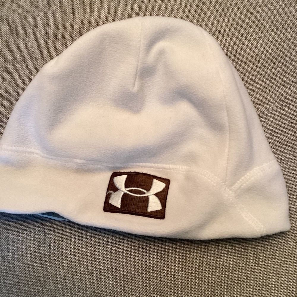 NWOT Under Armour fleece thermal lined ski cap